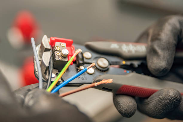 Best Electrical Outlet Repair  in Yellville, AR